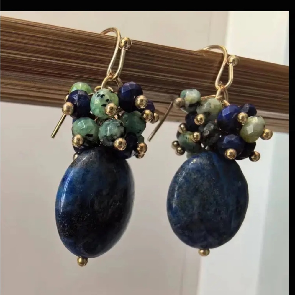 Elegant Blue and Green Beaded Earrings - Picture 7 of 12